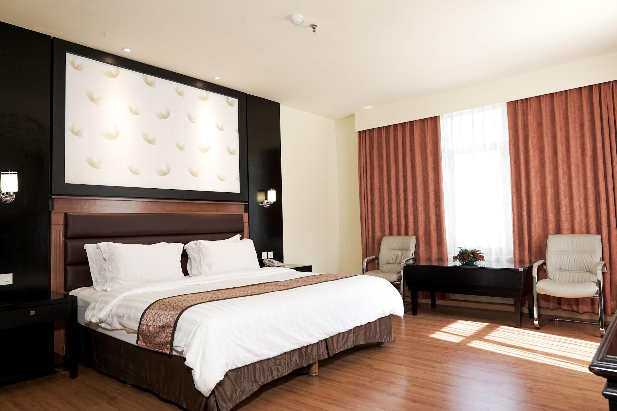 Sari Ater Kamboti Hotel バンドゥン エクステリア 写真