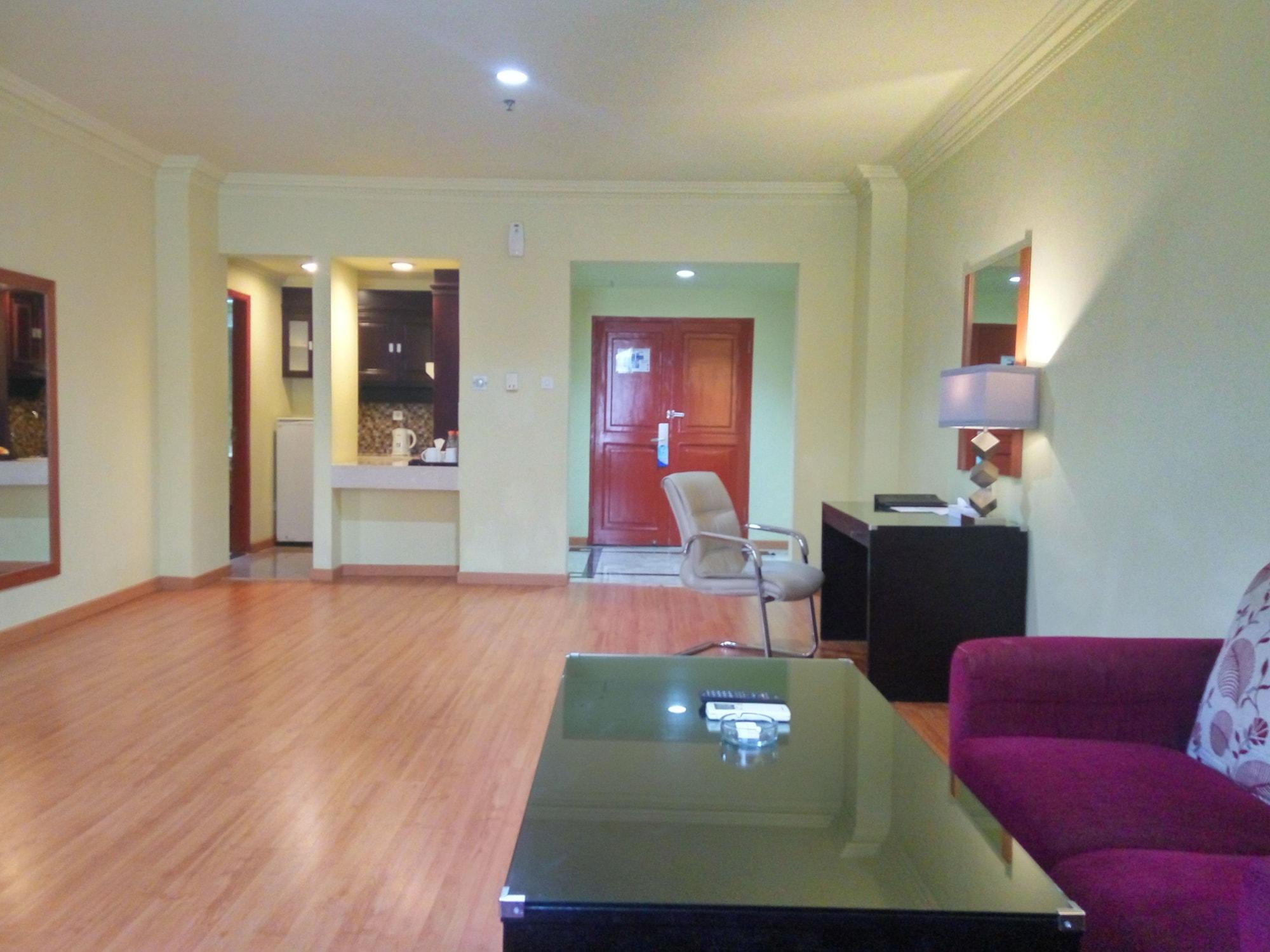 Sari Ater Kamboti Hotel バンドゥン エクステリア 写真
