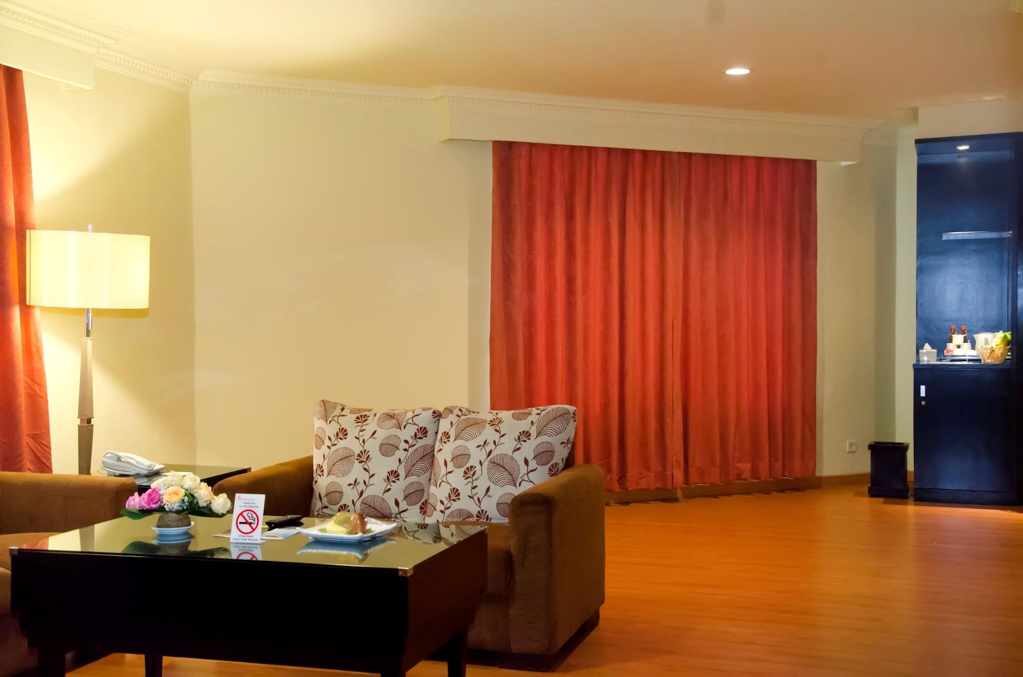 Sari Ater Kamboti Hotel バンドゥン エクステリア 写真