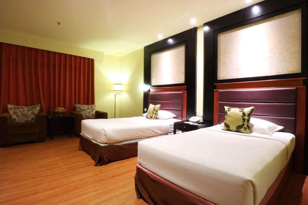 Sari Ater Kamboti Hotel バンドゥン エクステリア 写真