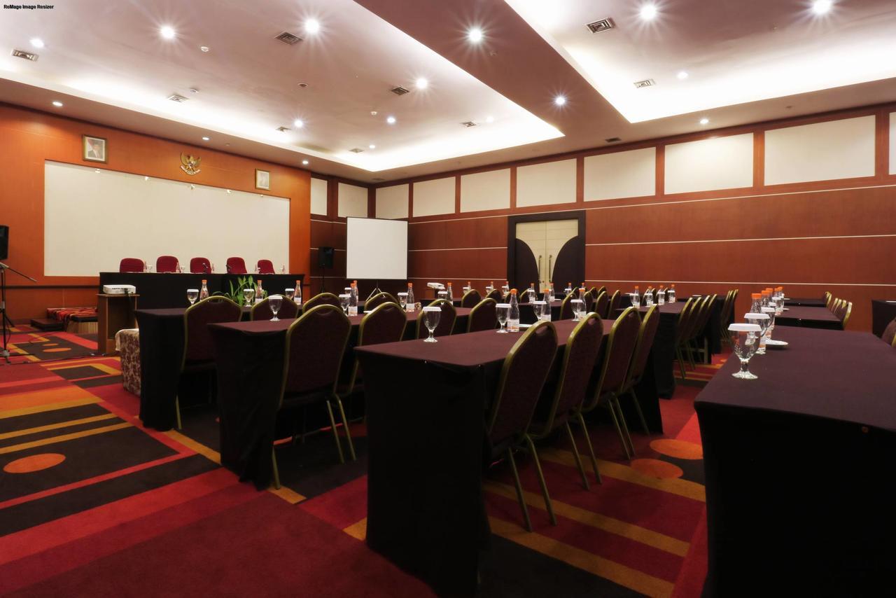 Sari Ater Kamboti Hotel バンドゥン エクステリア 写真