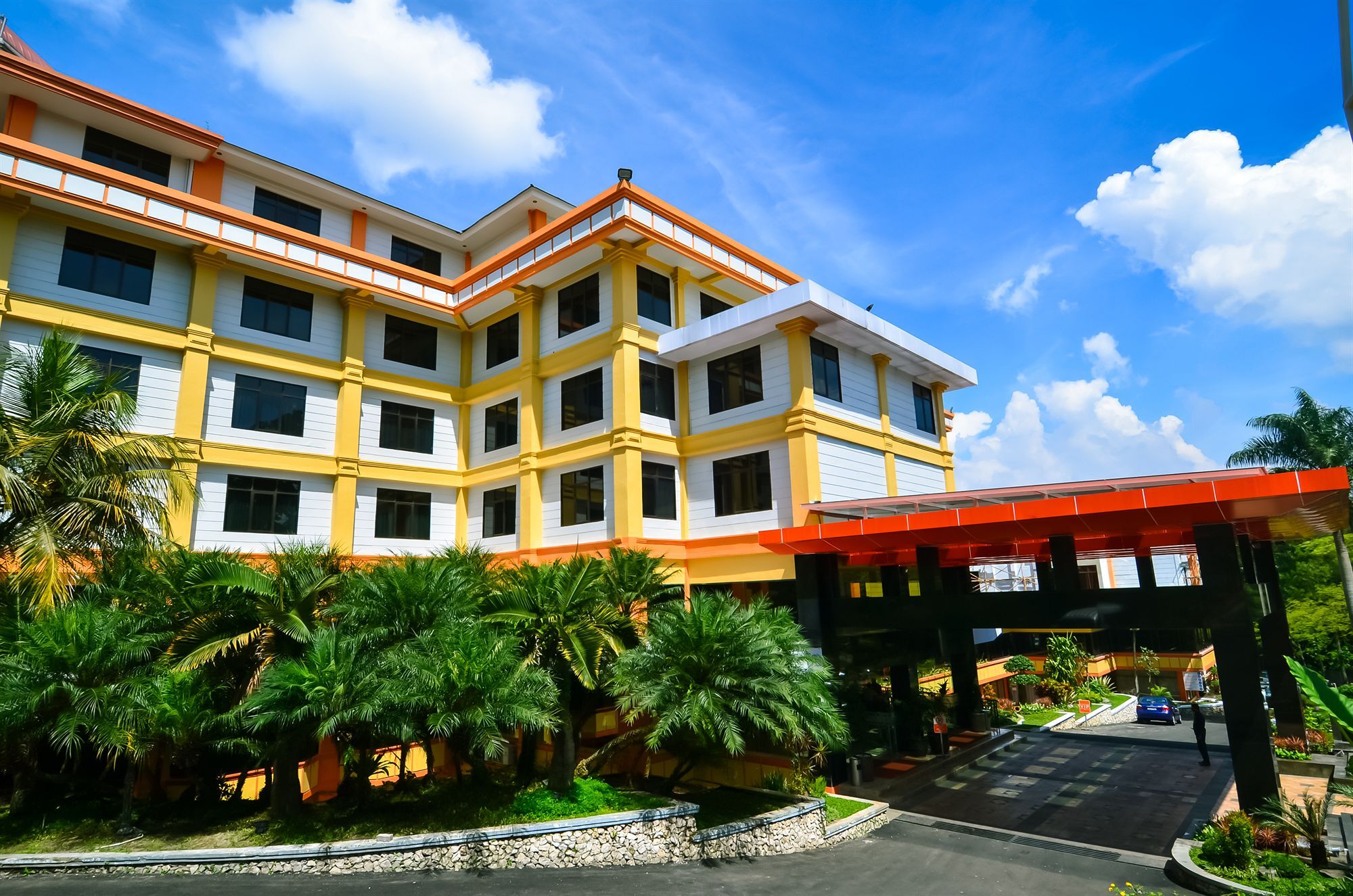 Sari Ater Kamboti Hotel バンドゥン エクステリア 写真