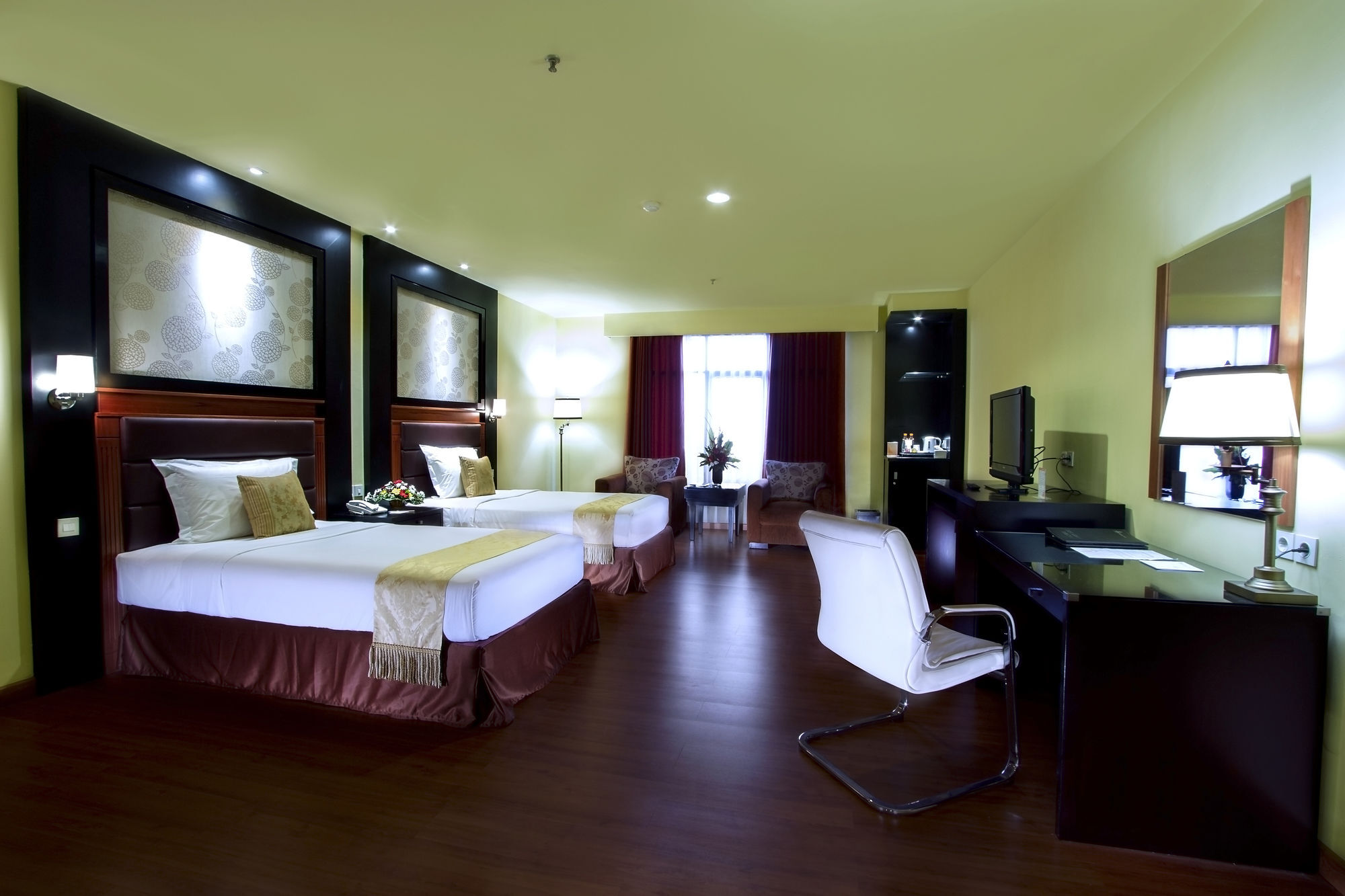 Sari Ater Kamboti Hotel バンドゥン エクステリア 写真